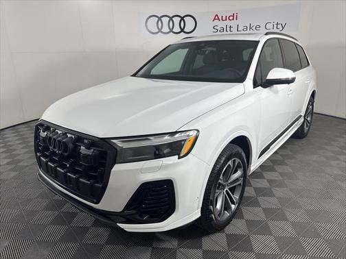 2025 Audi Q7 Premium Plus 45 TFSI quattro Tiptronic