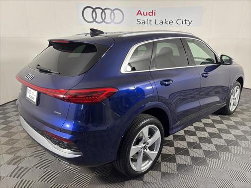 2025 Audi Q5 Premium Plus TFSI quattro S tronic