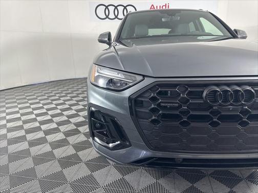 2024 Audi Q5 Premium Plus 55 TFSI e S line quattro S tronic