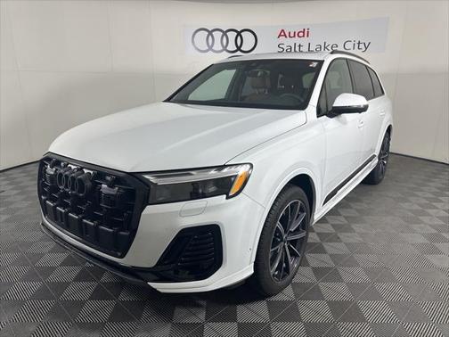 2025 Audi Q7 Premium Plus 45 TFSI quattro Tiptronic