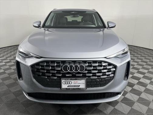 2025 Audi Q5 Premium TFSI quattro S tronic