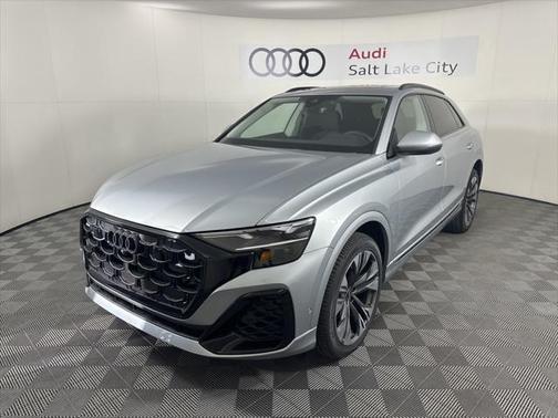 2025 Audi Q8 Premium Plus 55 TFSI quattro