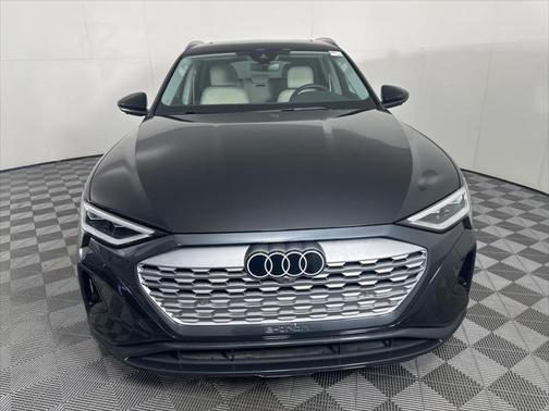 2024 Audi Q8 e-tron Premium Plus quattro