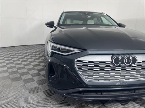 2024 Audi Q8 e-tron Premium Plus quattro