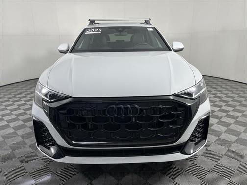 2025 Audi Q8 Premium Plus 55 TFSI quattro