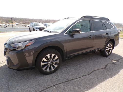 Magnetite Gray Metallic 2025 Subaru Outback Limited