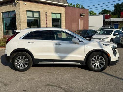 White 2020 Cadillac XT4 Premium Luxury
