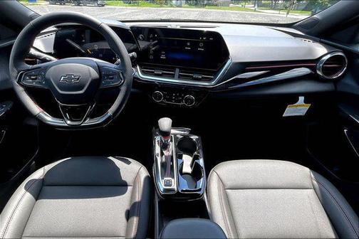 Mosaic Black Metallic 2026 Chevrolet Trax FWD 2RS
