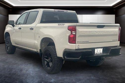 White Sands 2026 Chevrolet Silverado 1500 Custom Trail Boss