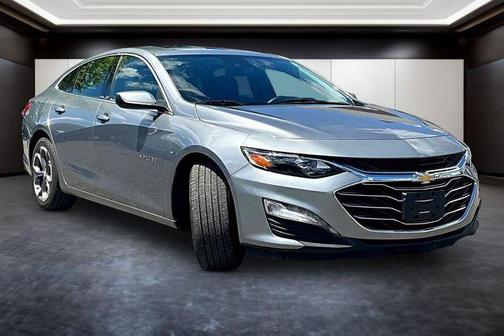 Sterling Gray Metallic 2024 Chevrolet Malibu FWD 1LT
