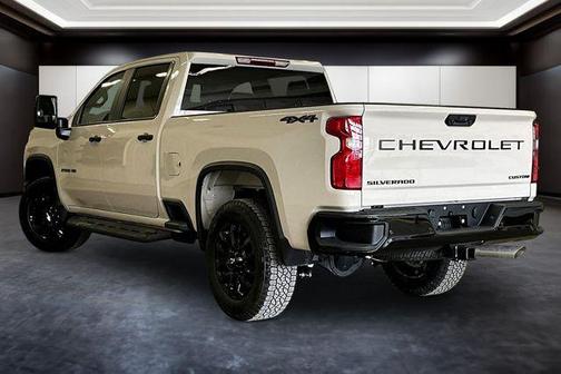 2026 Chevrolet Silverado 2500 Custom
