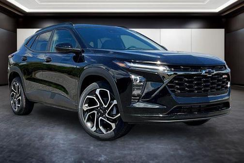 Mosaic Black Metallic 2026 Chevrolet Trax FWD 2RS