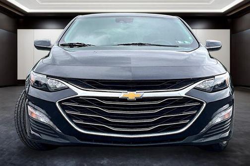 Dark Ash Metallic 2023 Chevrolet Malibu FWD 1LT
