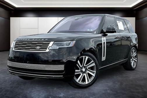 Ligurian Black SV Bespoke Ultra Metallic Gloss 2023 Land Rover Range Rover SV