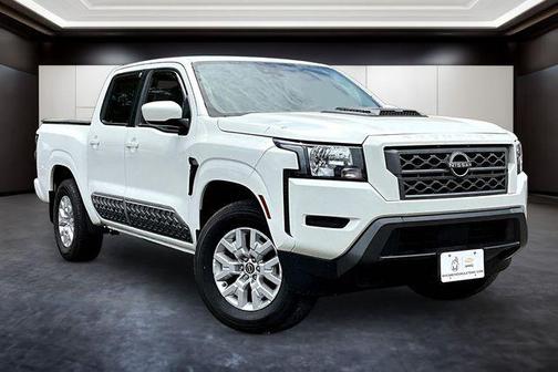 Glacier White 2022 Nissan Frontier SV