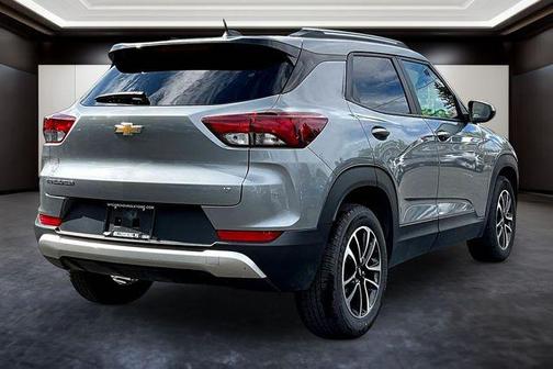 Sterling Gray Metallic 2025 Chevrolet Trailblazer LT