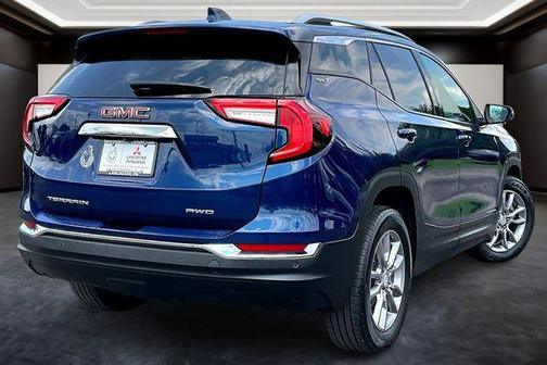 2022 GMC Terrain SLT