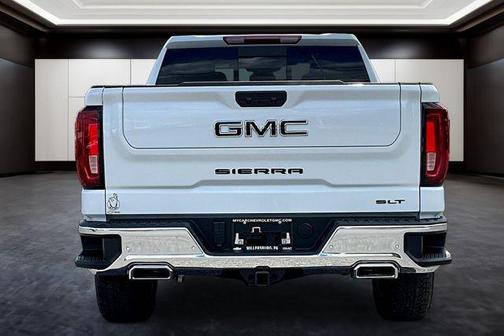 Glacier White Tricoat 2026 GMC Sierra 1500 SLT