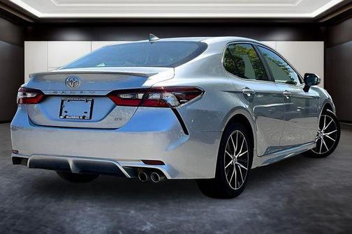 Celestial Silver Metallic 2023 Toyota Camry SE