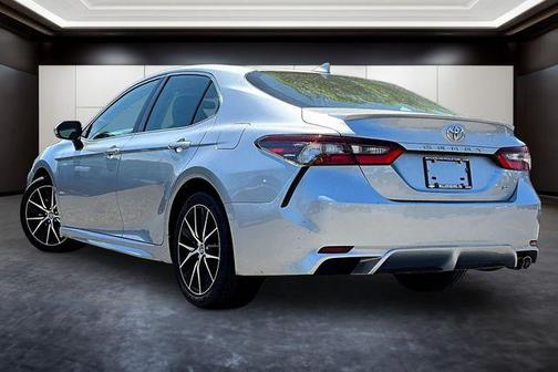 Celestial Silver Metallic 2023 Toyota Camry SE