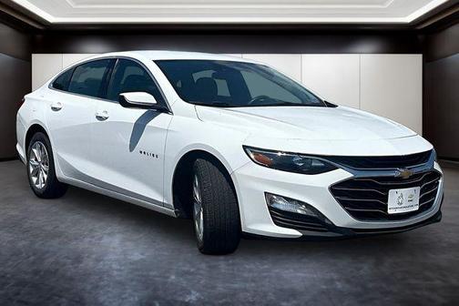 Summit White 2024 Chevrolet Malibu FWD 1LT