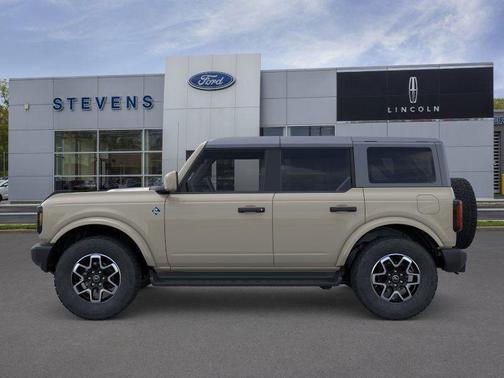 Desert Sand 2026 Ford Bronco Outer Banks