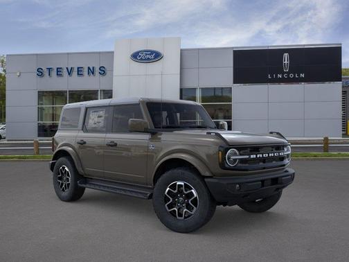 Gray 2026 Ford Bronco Outer Banks