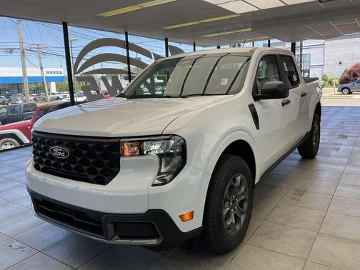 Oxford White 2026 Ford Maverick XLT