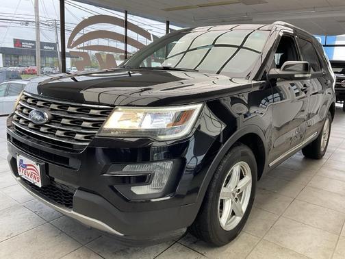 Shadow Black 2017 Ford Explorer XLT