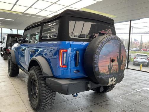 Velocity Blue 2022 Ford Bronco Black Diamond