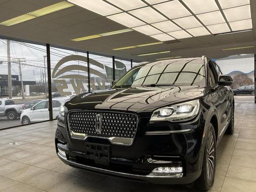 Infinite Black Metallic 2020 Lincoln Aviator Reserve AWD