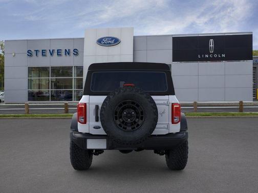 Oxford White 2026 Ford Bronco Big Bend