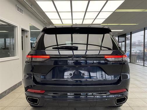 Midnight Sky 2024 Jeep Grand Cherokee 4xe Base