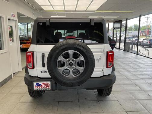 Oxford White 2026 Ford Bronco Big Bend