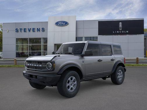 Carbonized Gray Metallic 2026 Ford Bronco Big Bend