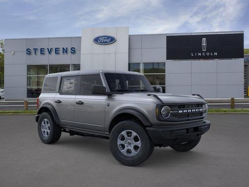 Carbonized Gray Metallic 2026 Ford Bronco Big Bend