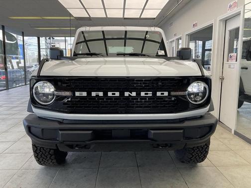 Oxford White 2026 Ford Bronco Big Bend