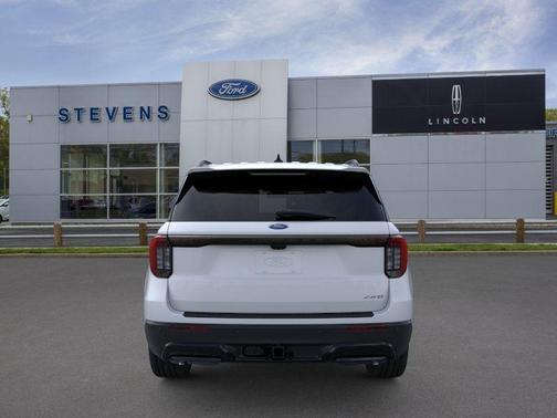 Space Gray 2026 Ford Explorer ST-Line