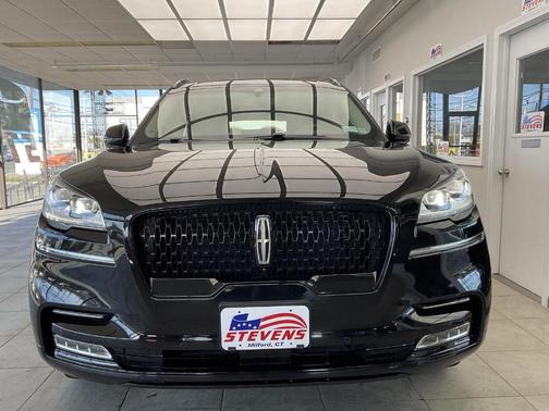 Infinite Black Metallic 2023 Lincoln Aviator Reserve AWD