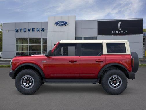 Ruby Red Metallic Tinted Clearcoat 2026 Ford Bronco Outer Banks