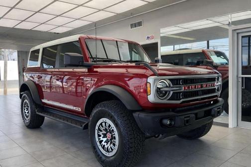 Ruby Red Metallic Tinted Clearcoat 2026 Ford Bronco Outer Banks