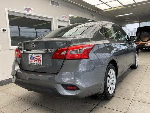 Gun Metallic 2017 Nissan Sentra SV