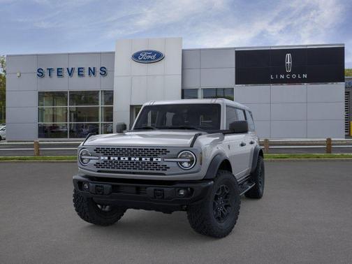 Avalanche Gray 2026 Ford Bronco Badlands