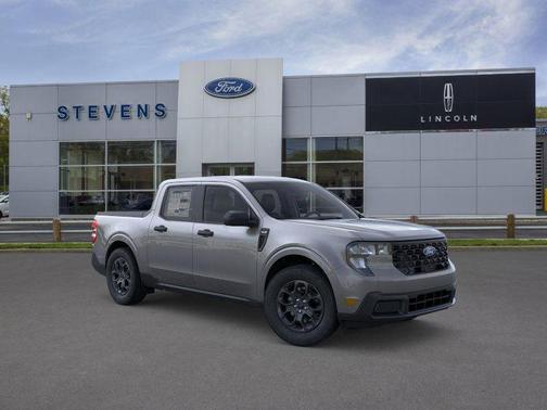 Carbonized Gray Metallic 2026 Ford Maverick XLT