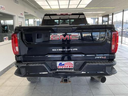 Onyx Black 2022 GMC Sierra 3500 AT4