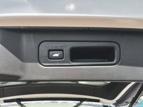 Platinum White Pearl 2026 Honda Pilot EX-L