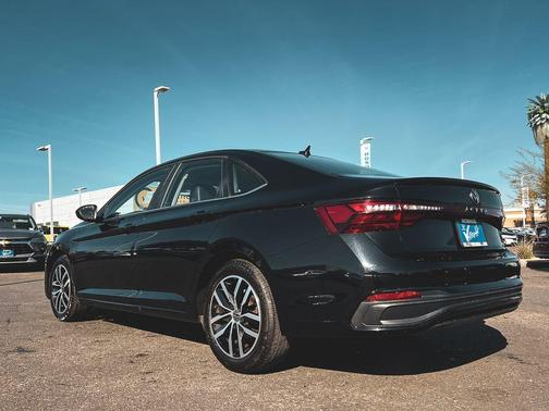 2025 Volkswagen Jetta 1.5T SE