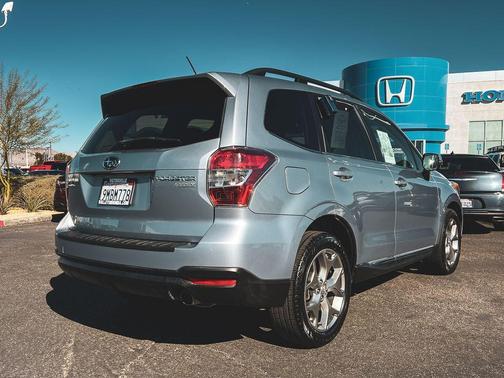 2015 Subaru Forester 2.5i Touring