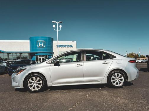 Classic Silver Metallic 2020 Toyota Corolla LE