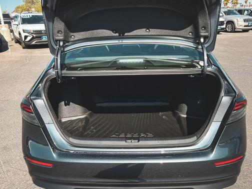 Meteorite Gray Metallic 2026 Honda Accord SE